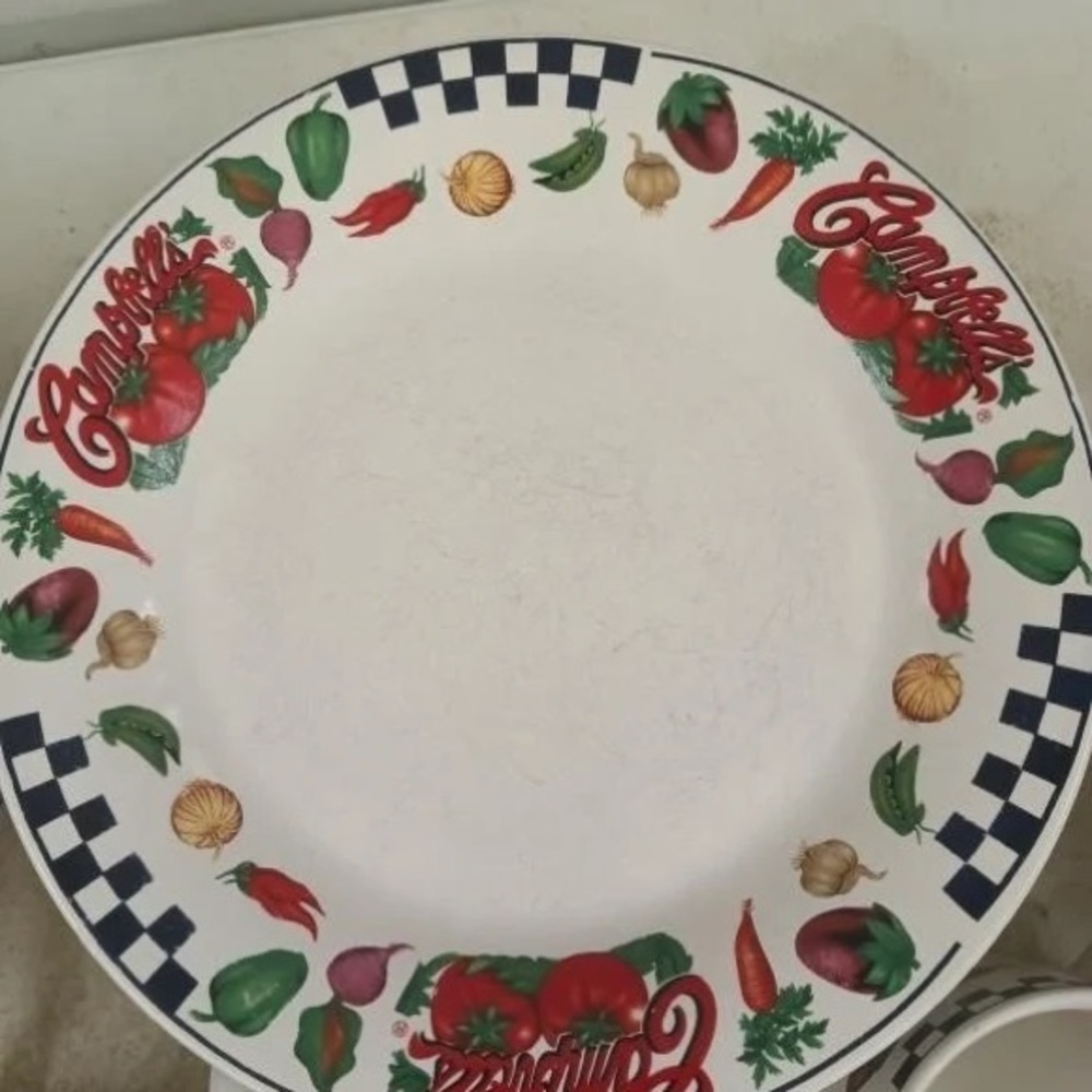 24 pieces vintage campbells soup dish set